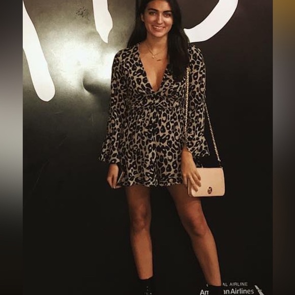 LF | Cheetah Print Tie front romper - Picture 2 of 7